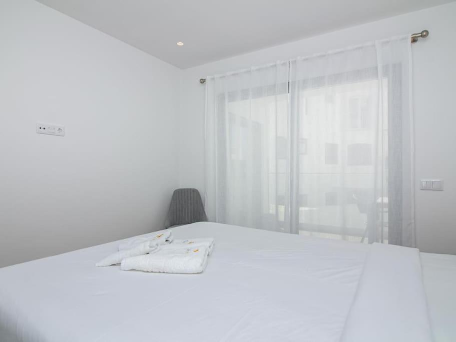 Panoramic E - Rooftop Pool & Sea View Apartment