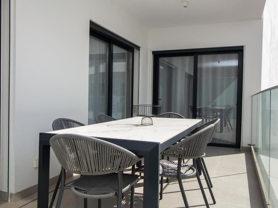 Apartment Panoramic E - Rooftop Pool & Sea View *